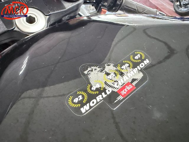 aprilia - rsv-1000-r