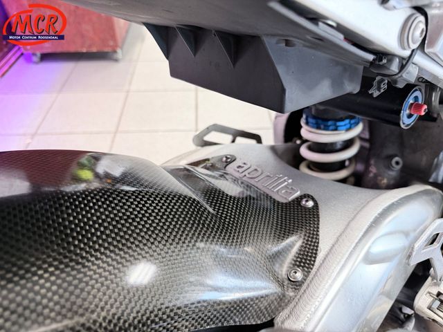 aprilia - rsv-1000-r