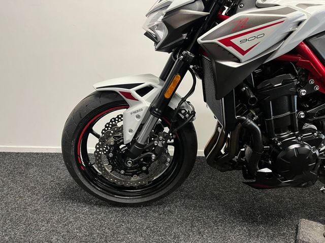 kawasaki - z900
