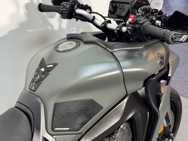 yamaha - tracer-9