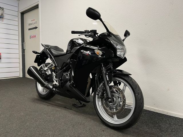 honda - cbr-250-r