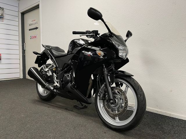 honda - cbr-250-r