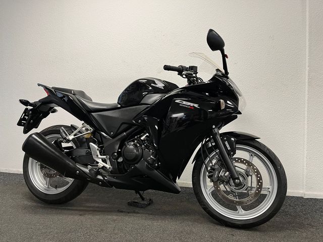 honda - cbr-250-r