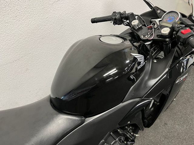 honda - cbr-250-r