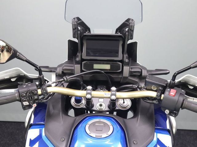 honda - crf-1100-l-africa-twin-adventure-sports