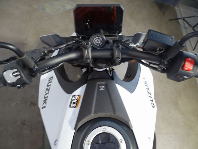 suzuki - gsx-8s