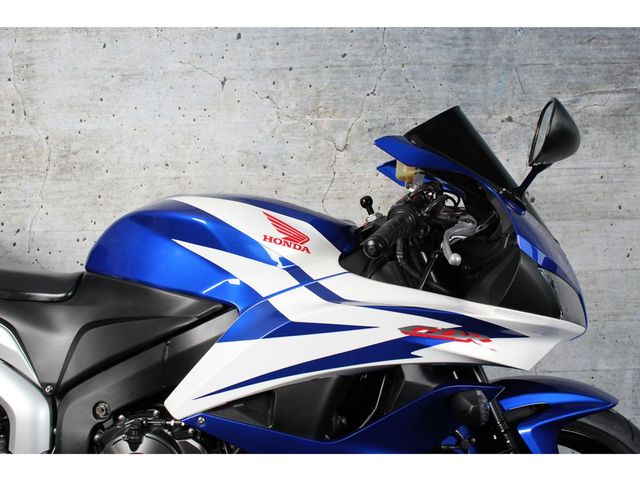 honda - cbr-600-rr
