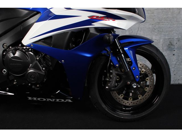 honda - cbr-600-rr