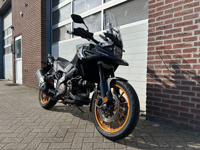 suzuki - v-strom-1050-a