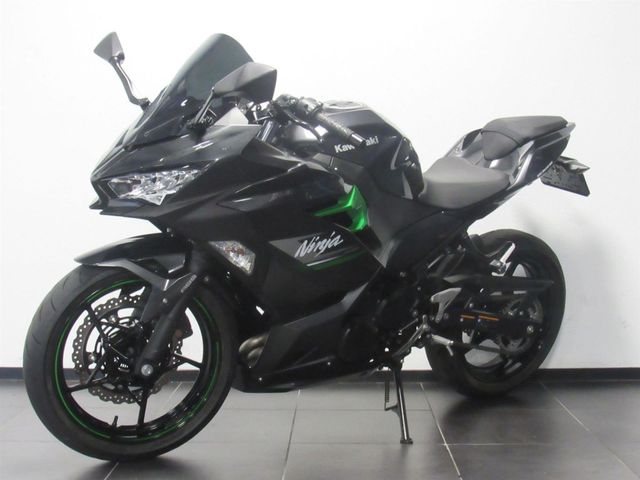 kawasaki - ninja-400