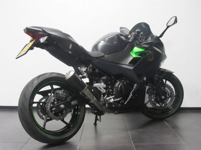 kawasaki - ninja-400