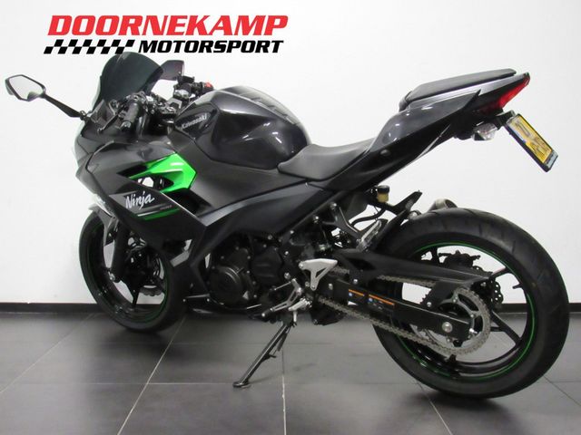 kawasaki - ninja-400