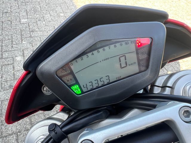 ducati - hypermotard-1100