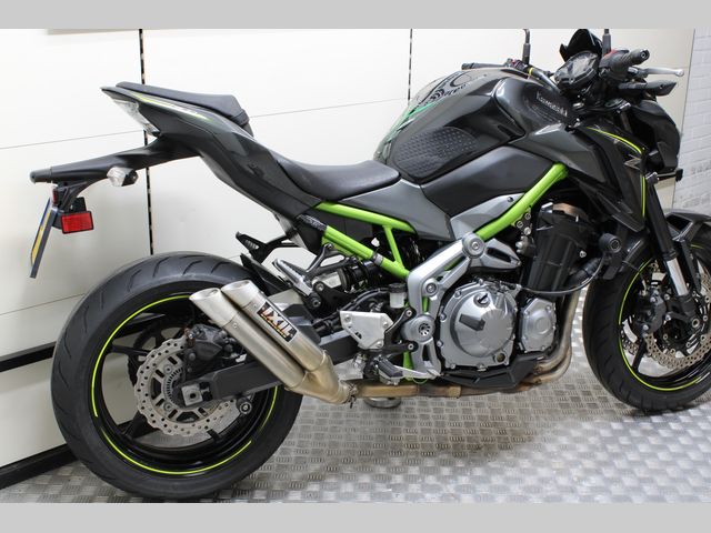 kawasaki - z900
