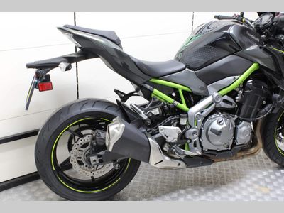 KAWASAKI Z900 – foto 3