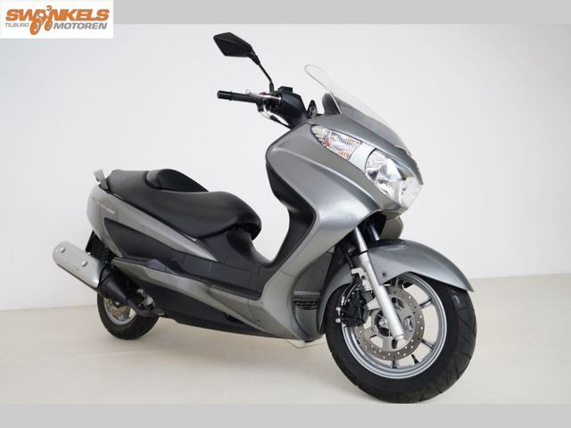 suzuki - burgman-200