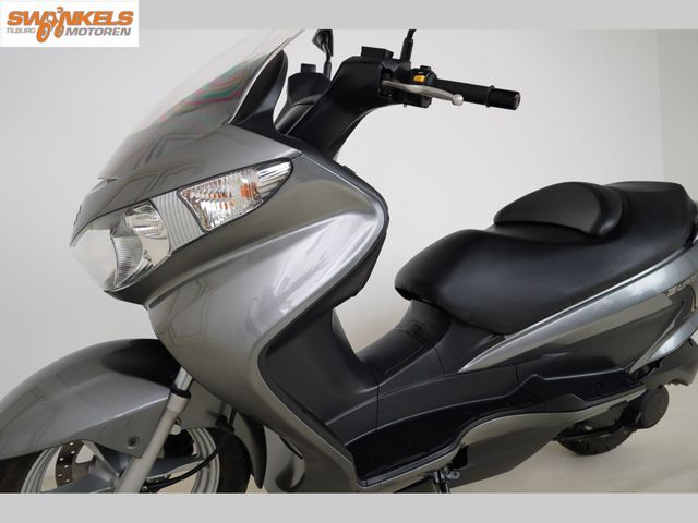 suzuki - burgman-200