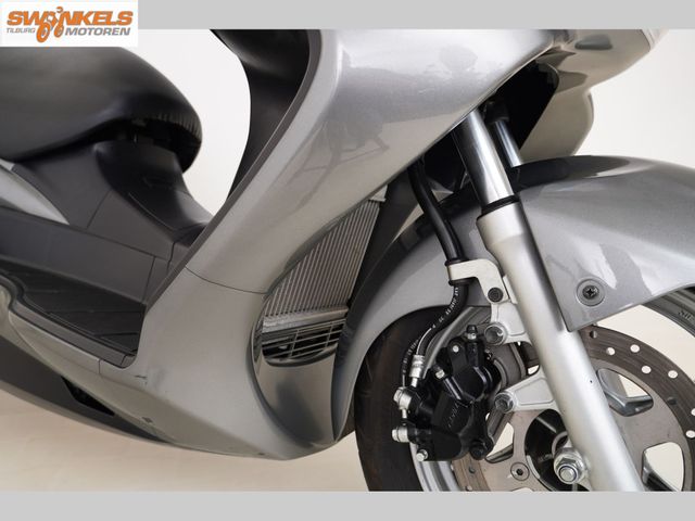 suzuki - burgman-200