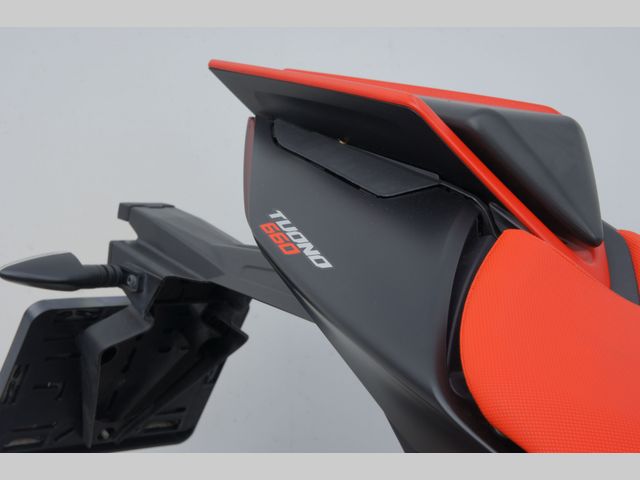 aprilia - tuono-660