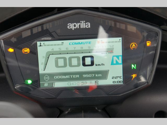 aprilia - tuono-660
