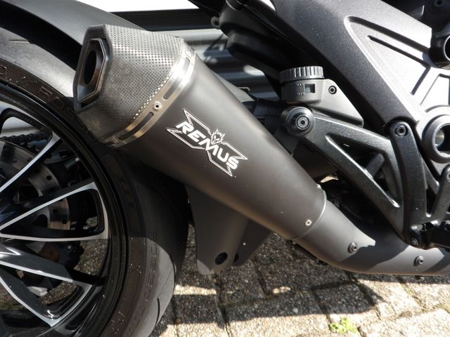 ducati - diavel-carbon