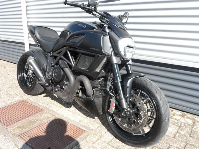 ducati - diavel-carbon