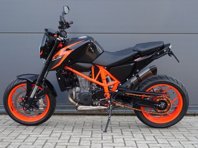 ktm - 690-duke-r