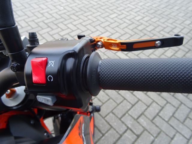ktm - 690-duke-r