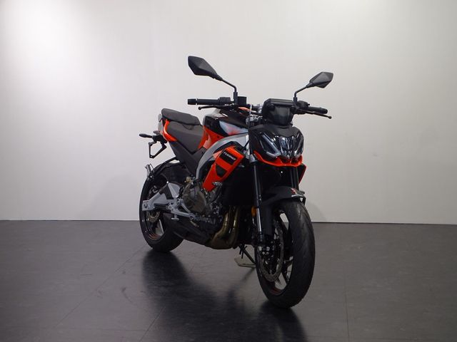 aprilia - tuono-457
