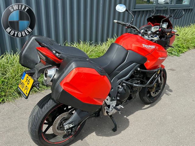 triumph - 955-i-tiger