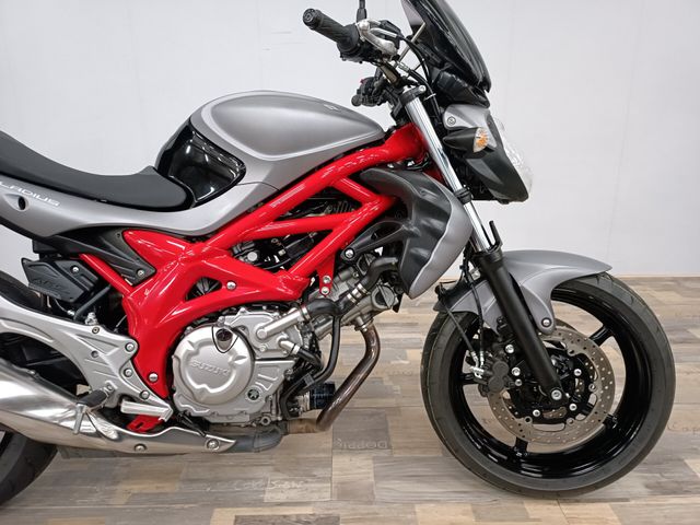 suzuki - sfv-650-gladius-abs