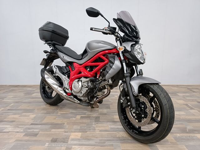 suzuki - sfv-650-gladius-abs