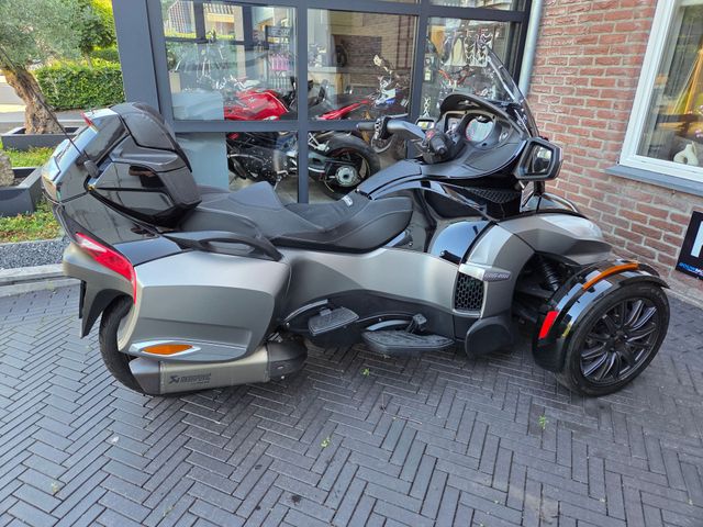 can-am - spyder-rt