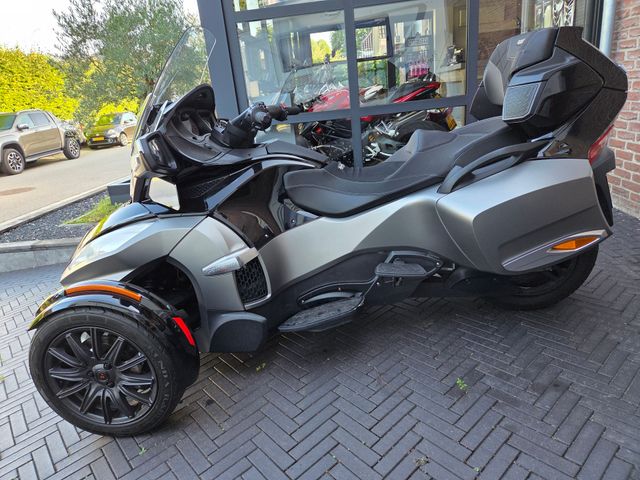 can-am - spyder-rt