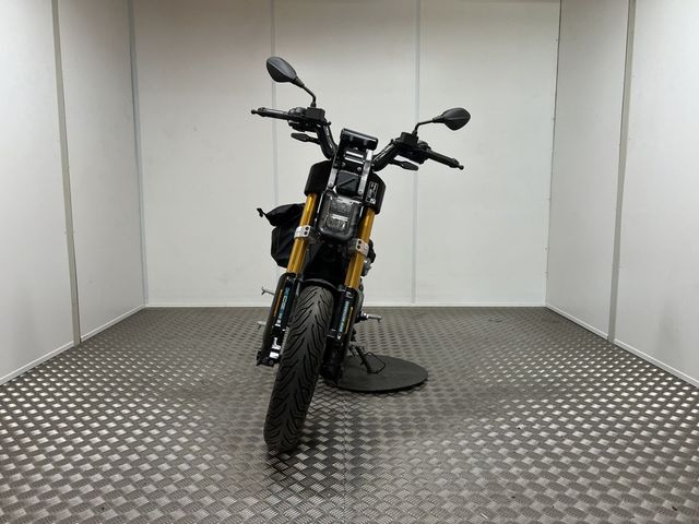 bmw - ce-02