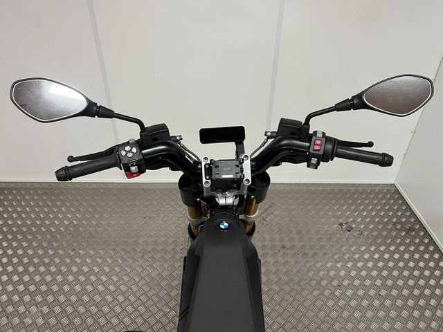 bmw - ce-02