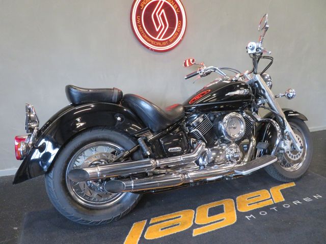 yamaha - xvs-1100-a-dragstar-classic