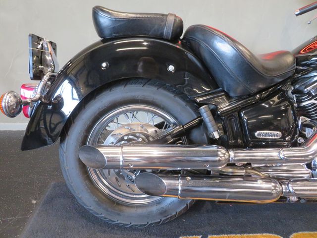 yamaha - xvs-1100-a-dragstar-classic