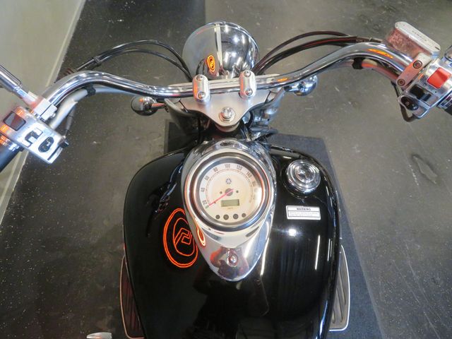yamaha - xvs-1100-a-dragstar-classic