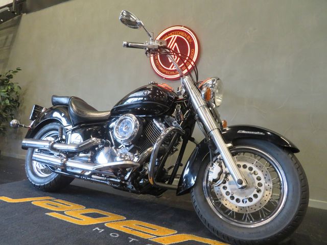 yamaha - xvs-1100-a-dragstar-classic