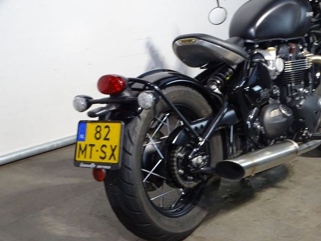 triumph - bonneville-bobber