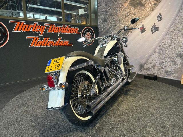 harley-davidson - softail-deluxe-flstni