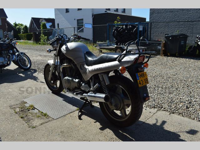 suzuki - vx-800-highlander