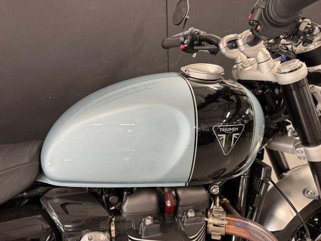 triumph - speed-twin-breitling-limited-edition