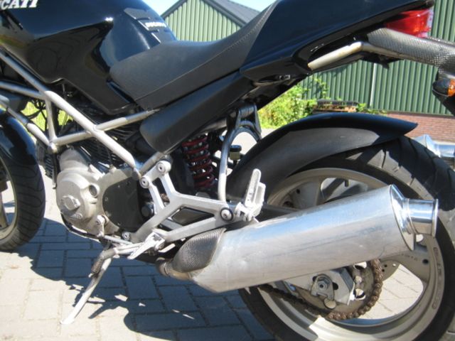 ducati - m-600-dark