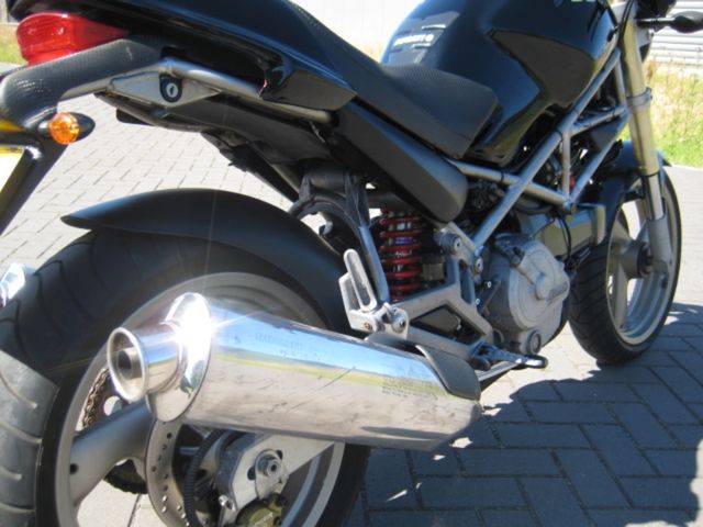 ducati - m-600-dark
