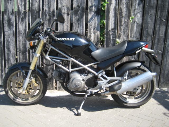 ducati - m-600-dark