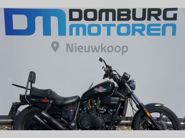 honda - vf-700-c-supermagna