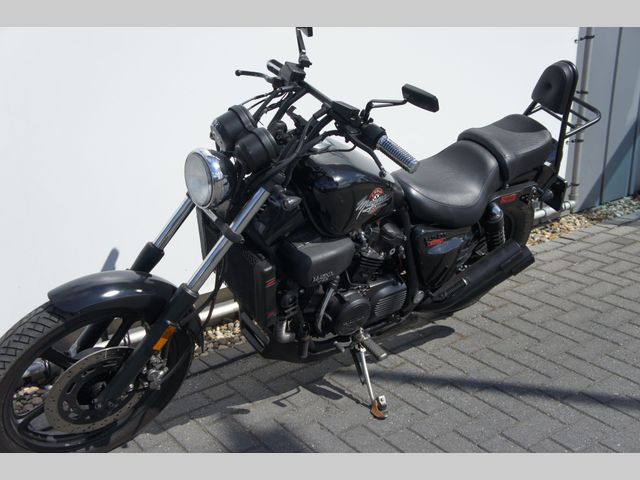 honda - vf-700-c-supermagna