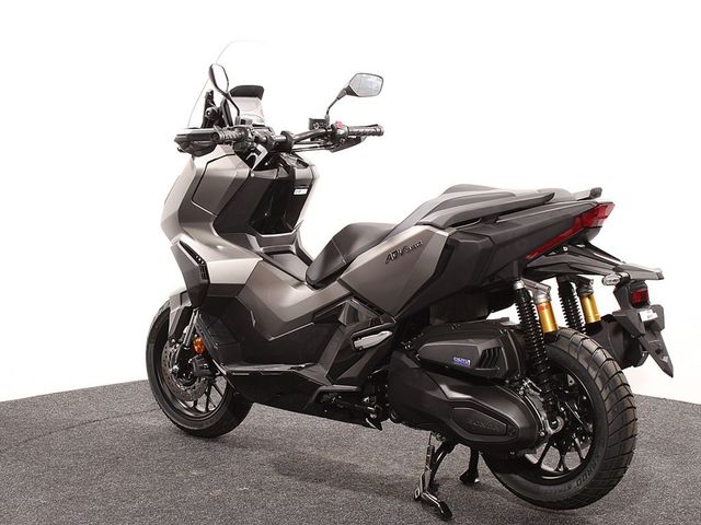 honda - adv-350